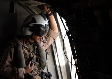 USMC ‘Elvis’ provides hoist platform for 82nd ERQS