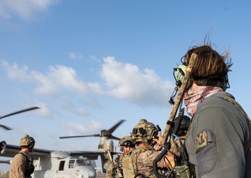 USMC ‘Elvis’ provides hoist platform for 82nd ERQS