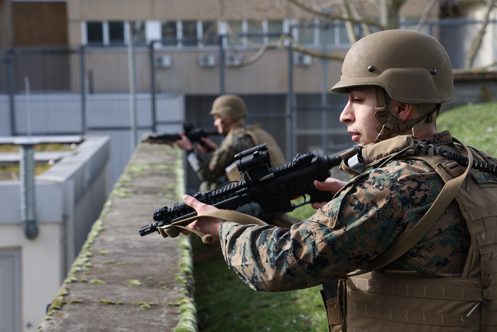 FASTEUR Trains with Marine Security Guard (MSG) Detachment Frankfurt