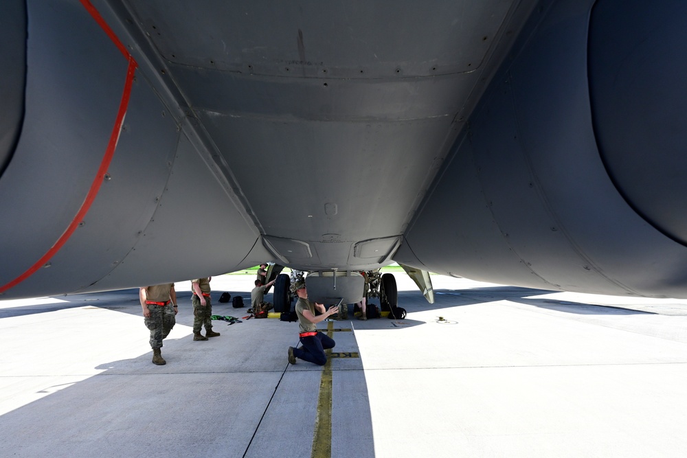 Maintaining a Bomber Task Force