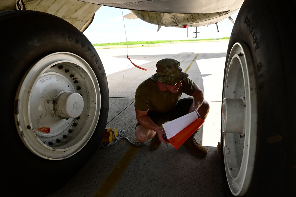 Maintaining a Bomber Task Force