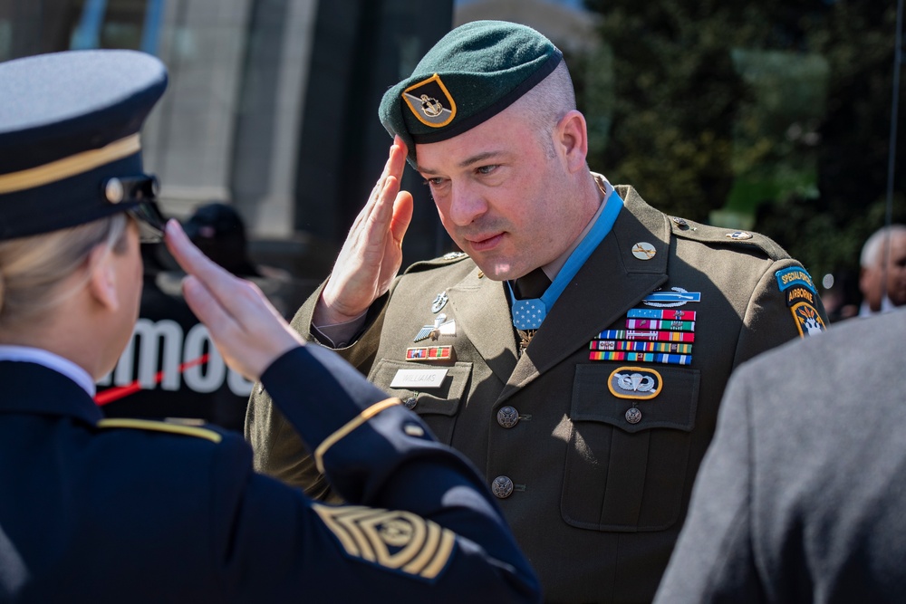 Medal of Honor Recipients Visit Arlington National Cemetery for National Medal of Honor Day