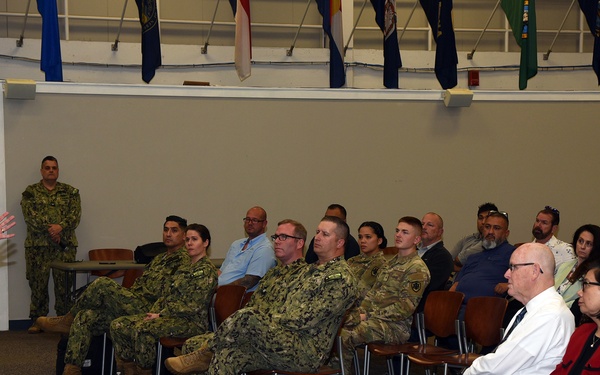 Commander, Naval Medical Forces Pacific visits Naval Medical Research Unit San Antonio