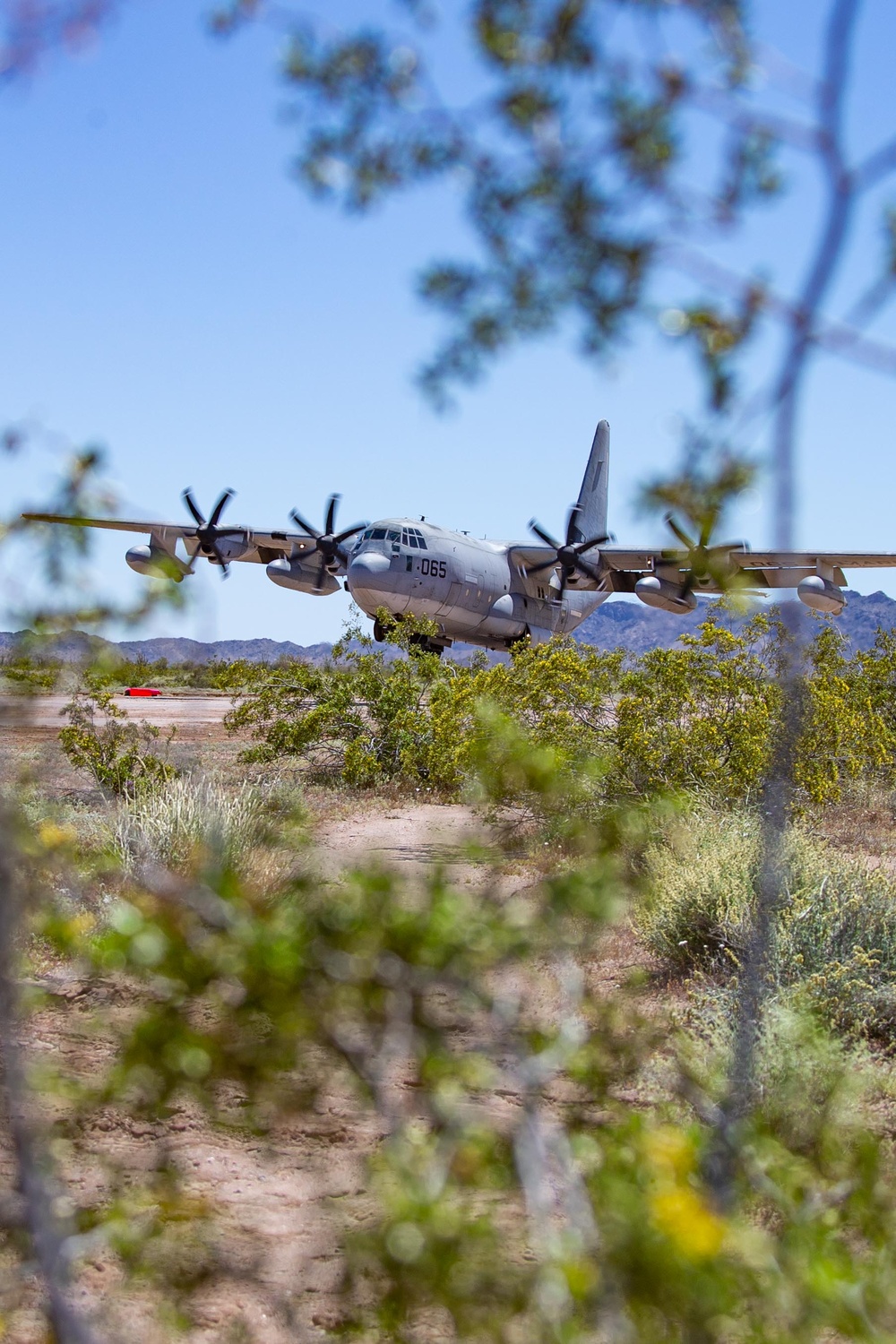 WTI 2-24: KC-130 Touch and Go