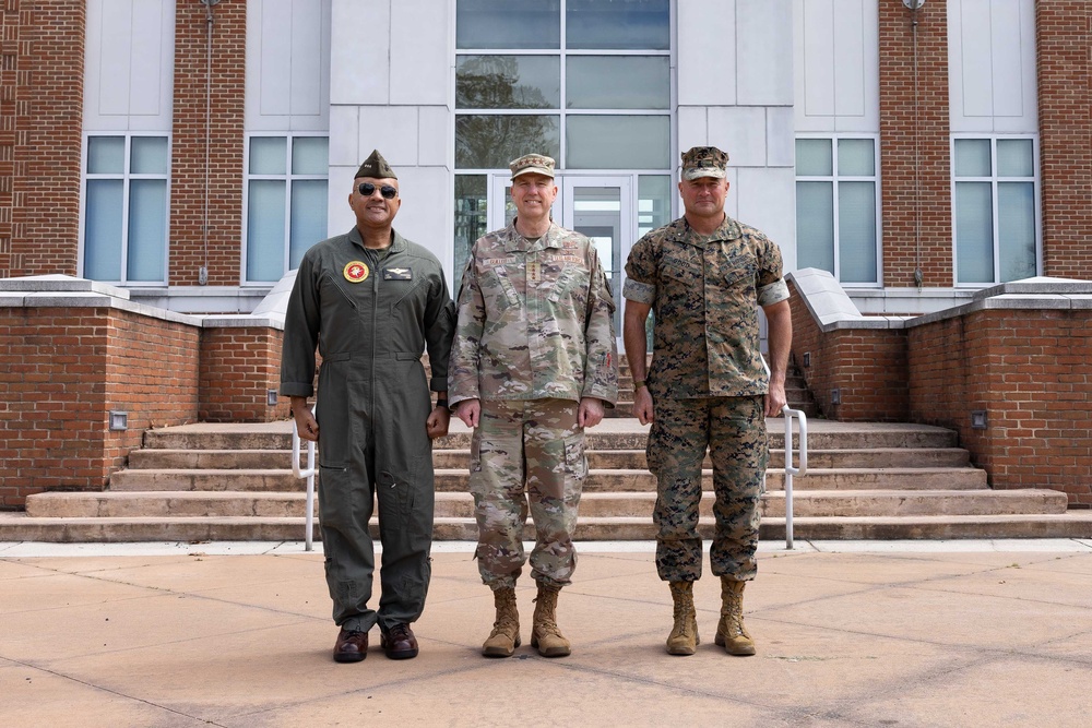 USNORTHCOM Commander visits MARFORCOM