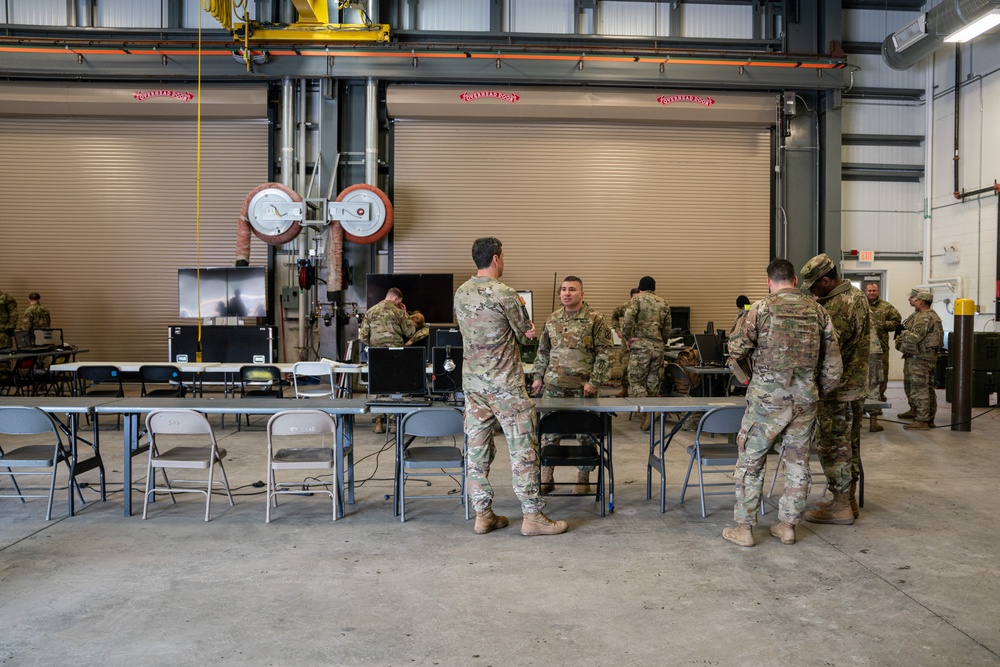 HHBN, 10th Mountain Division Conducts Command Post Exercise 1B