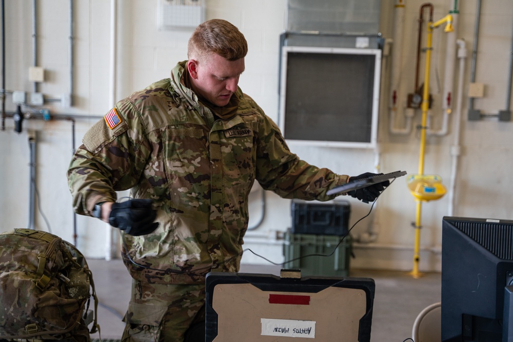 HHBN, 10th Mountain Division Conducts Command Post Exercise 1B