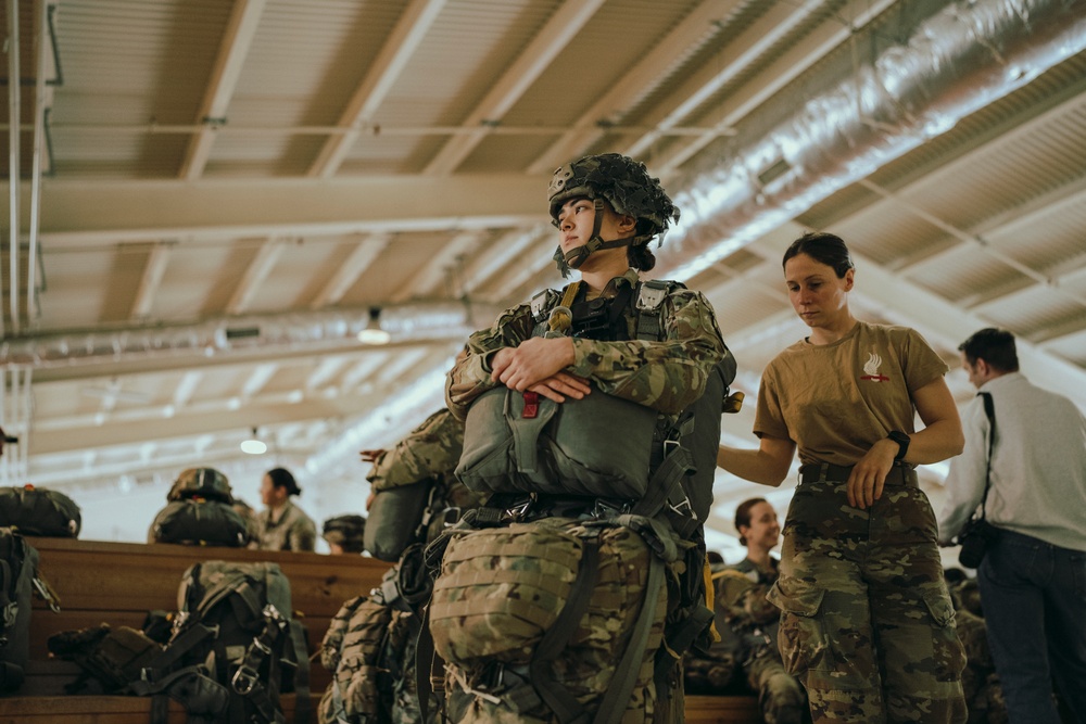 173rd IBCT (A) Hosts first all-female airborne operation, “Women of the Herd”