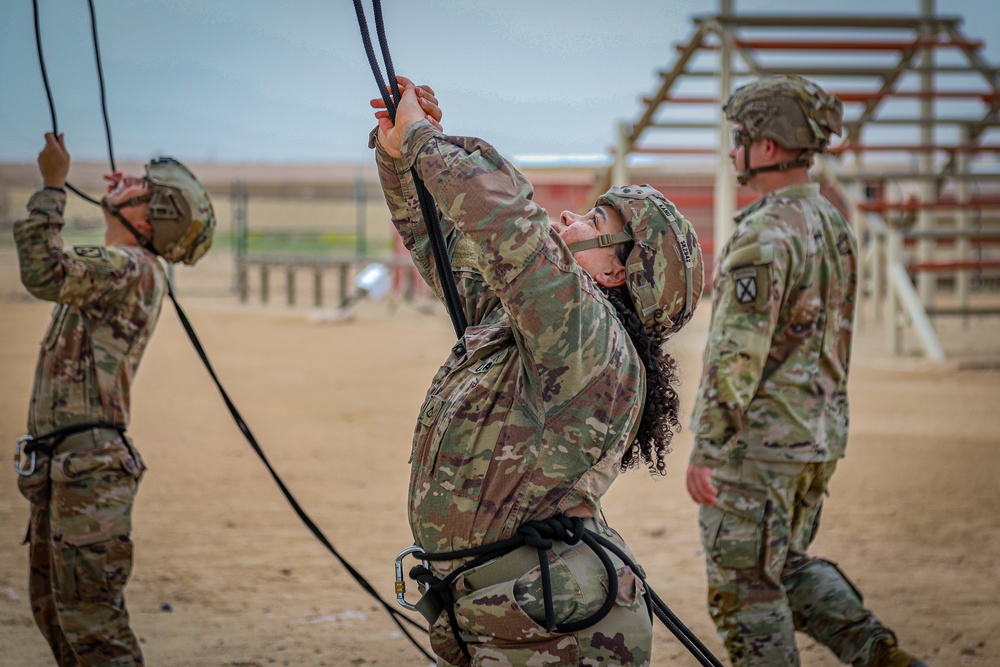 82nd CAB Rappel Operations