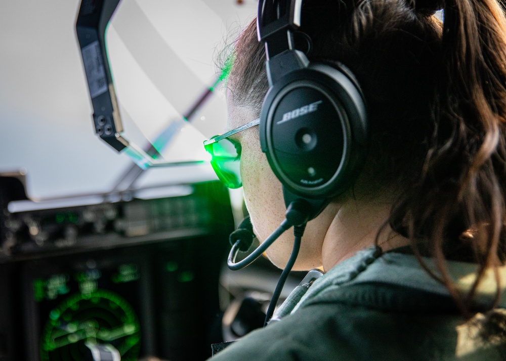 U.S. and Indian Airmen exchange gifts during Exercise Tiger TRIUMPH