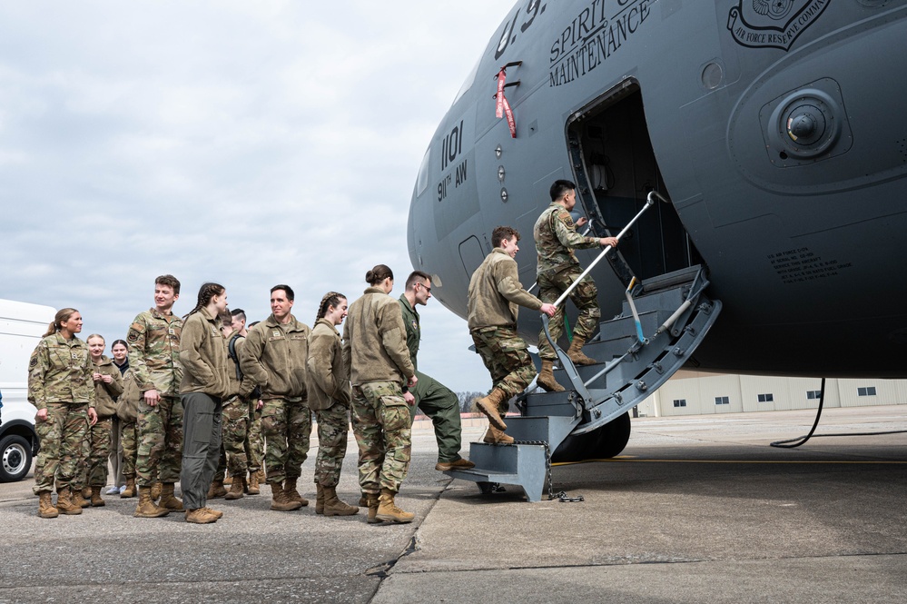 911th Airlift Wing Opens Doors to ROTC Detachment 730 for Base Tour