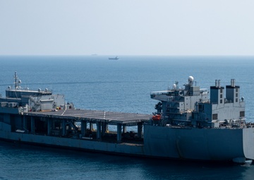 USS Miguel Keith Steams in the Gulf of Thailand