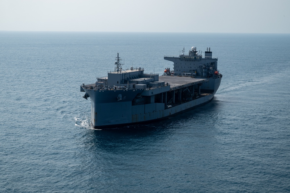 USS Miguel Keith Steams in the Gulf of Thailand
