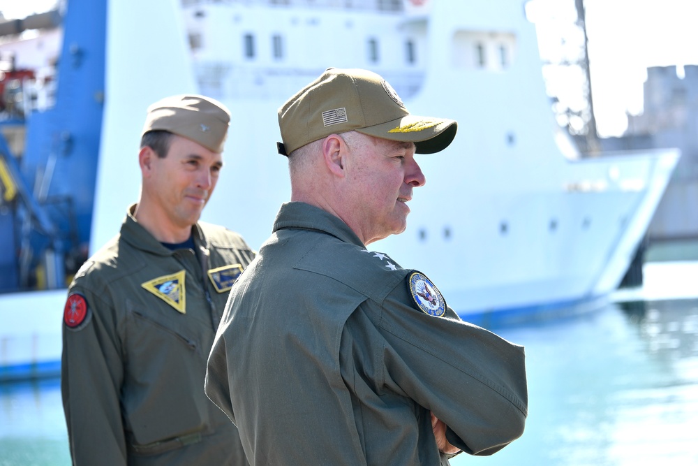 VADM Gray visits Point Mugu, Port Hueneme