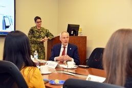 USUHS Vice President of Research visits NAMRU San Antonio