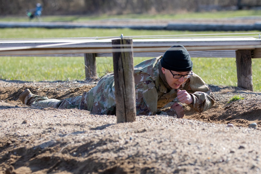 451st and 103rd ESC BWC Obstacle Course