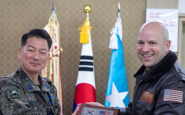 Warrior Shield 24 | MAG-12 staff meet with ROKAF 10th Fighter Wing