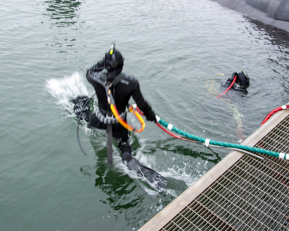 Over the Side: Portsmouth Naval Shipyard Divers