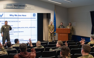 Team McChord hosts 89th AW recruiting visit