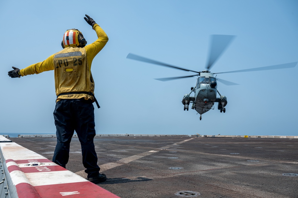 Republic of India UH-3H cross-decks with USS Somerset