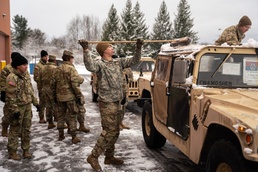 10th Mountain Division Soldiers perform command post exercise