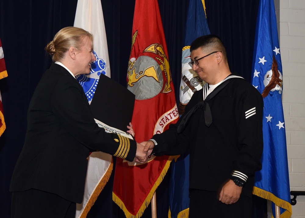 Commanding Officer, NAMRU San Antonio welcomes America’s Newest Citizens