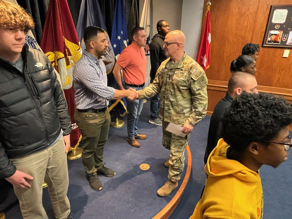 Army vice chief of staff visits Fort Gregg-Adams MEPS