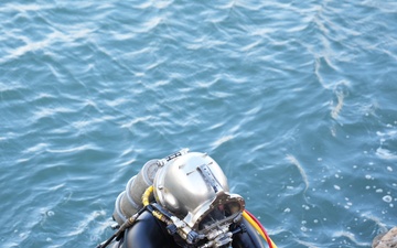 Pearl Harbor Naval Shipyard Dry Dock 5 Construction
