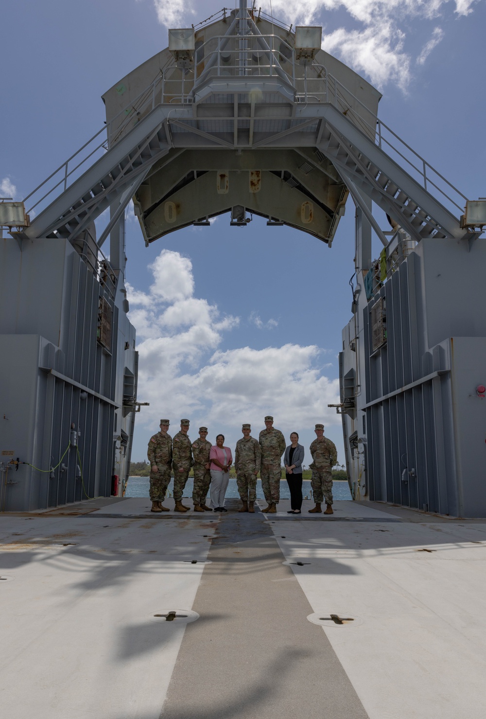 Army General Counsel visits LSV 7