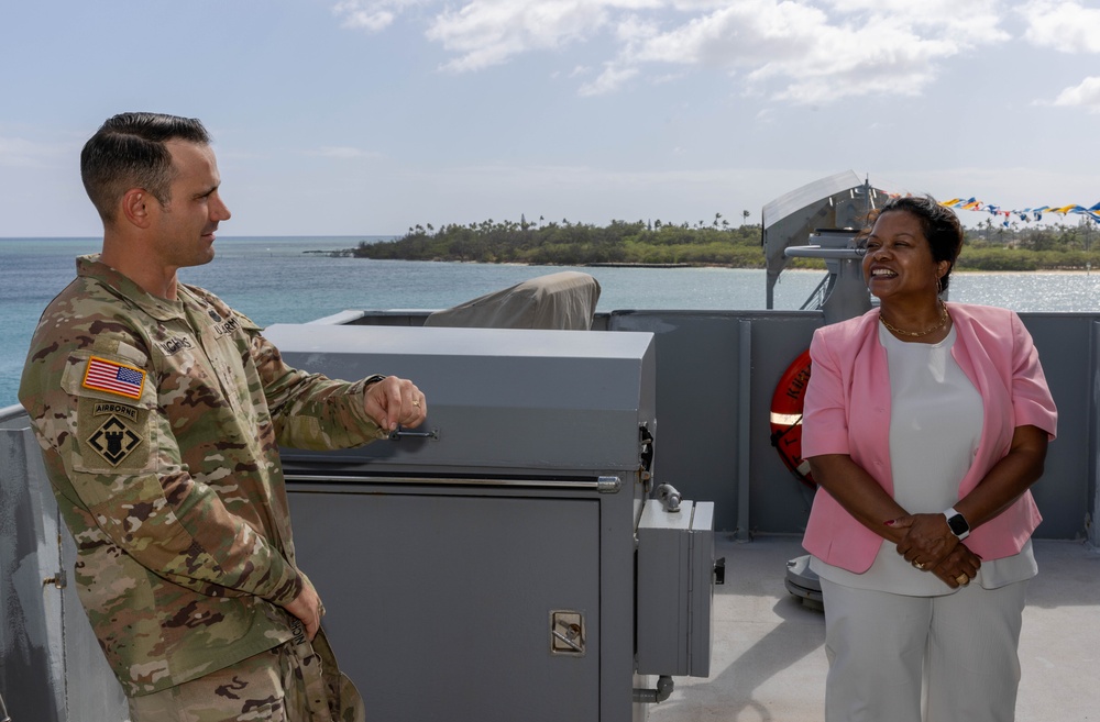 Army General Counsel visits LSV 7