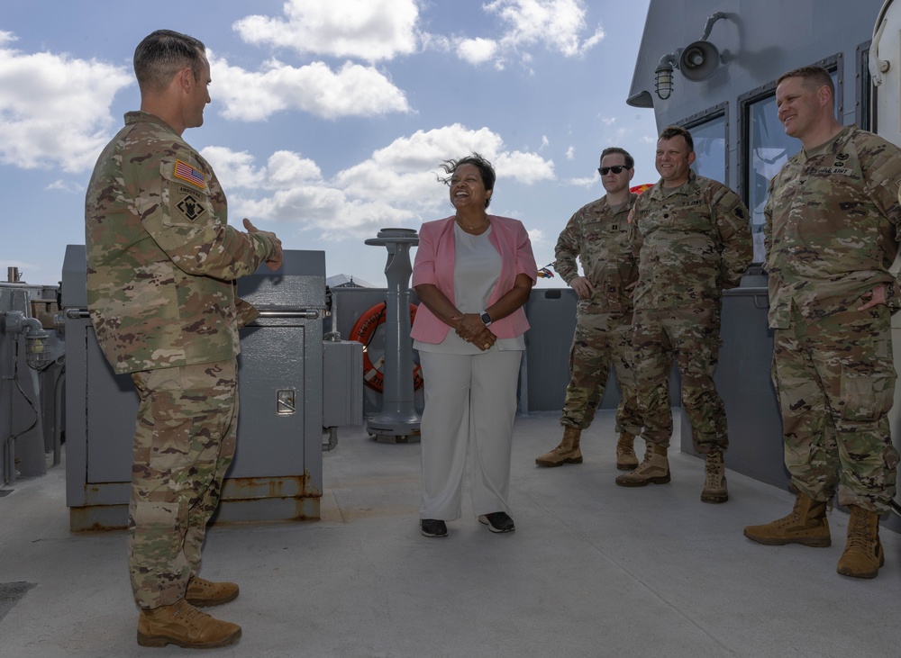 Army General Counsel visits LSV 7