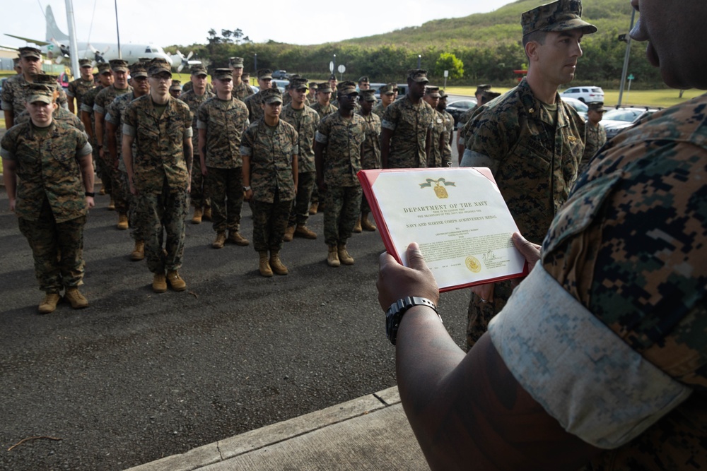 1st MAW Commanding General visits MAG-24