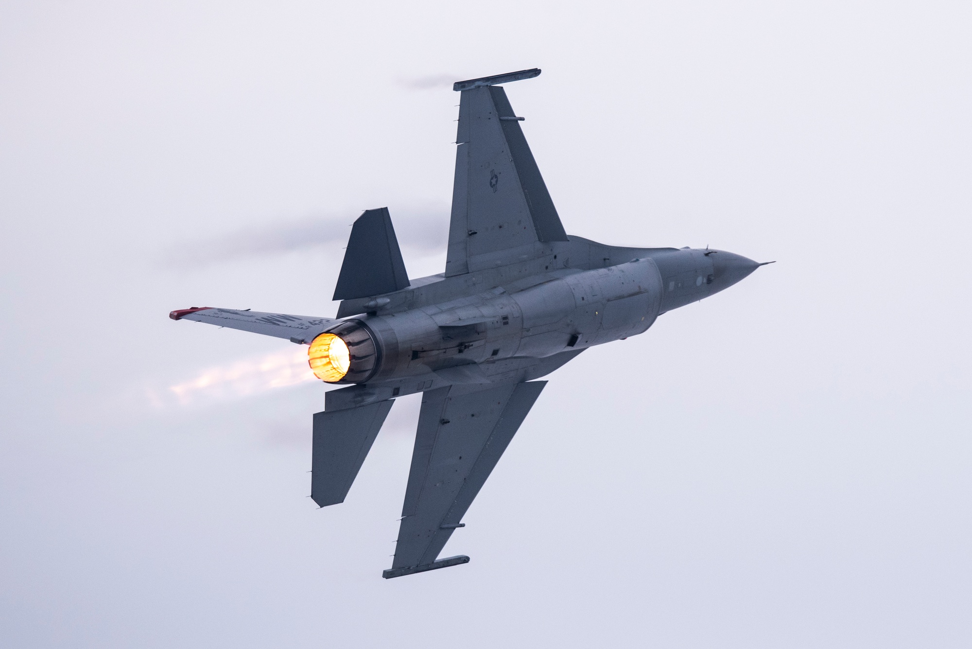 Images - PACAF F-16 Demo Team conducts airshow  - DVIDS