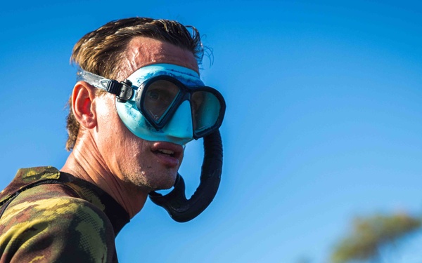 NMFS and NAVFAC Hawaii Complete Telemetry Tagging