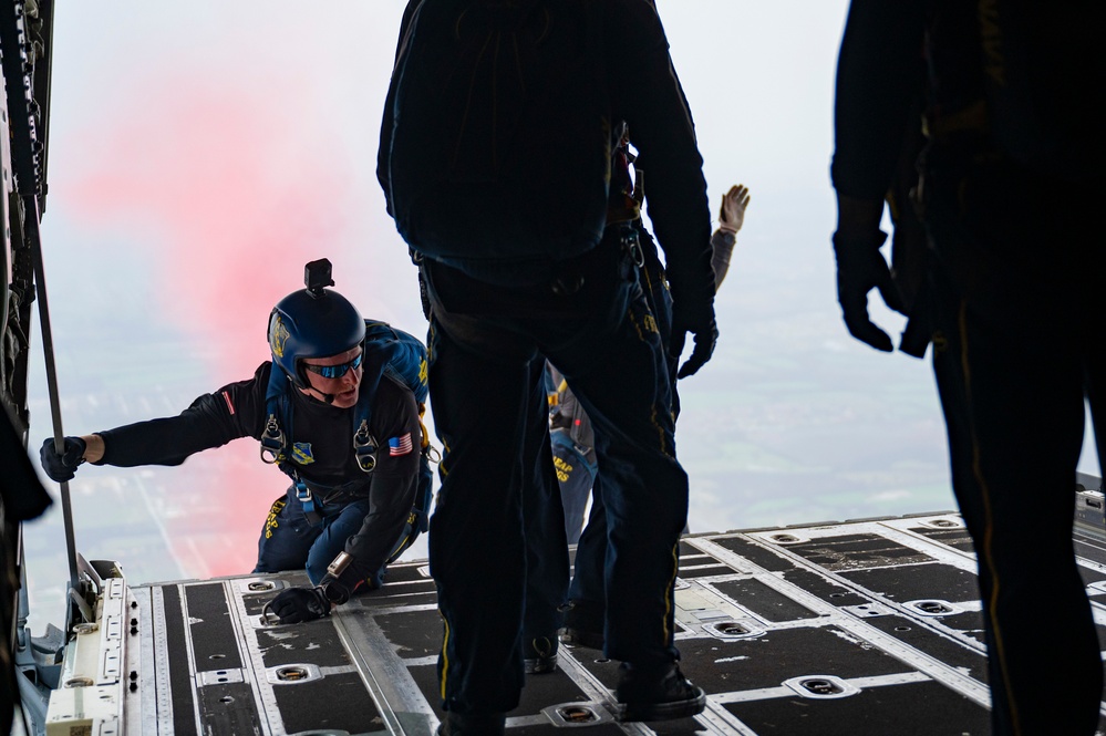 317th Airlift Wing supports Navy Parachute Team
