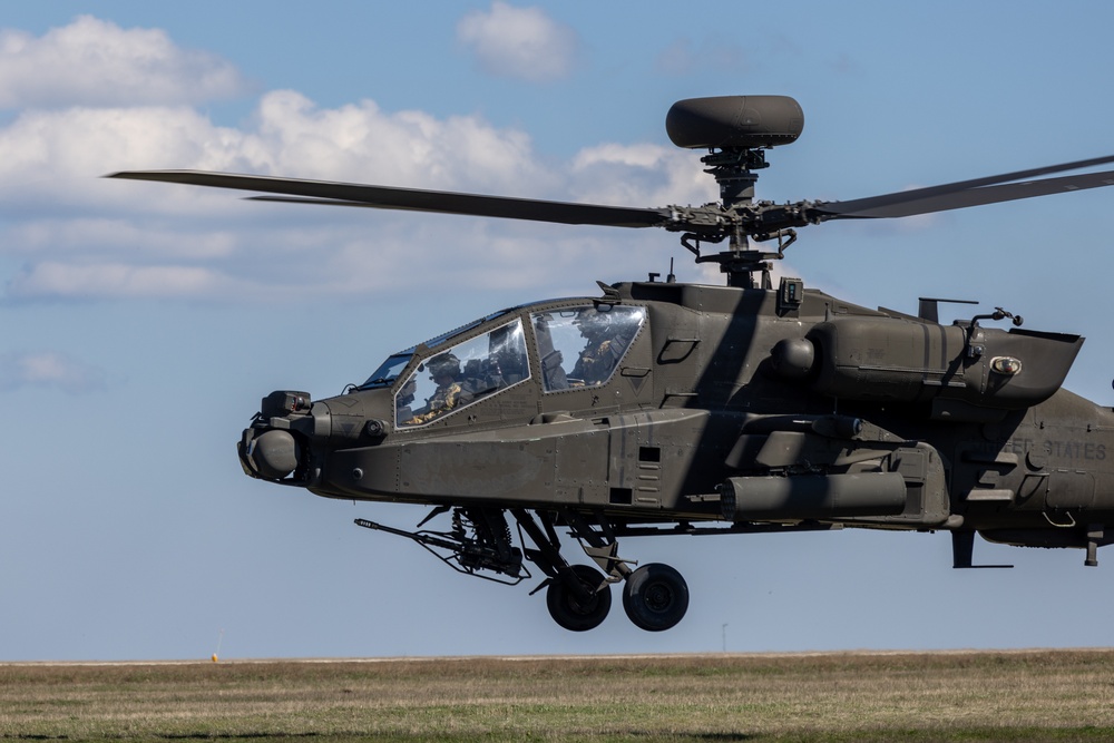Best Job in the Army - 152E Apache Pilot