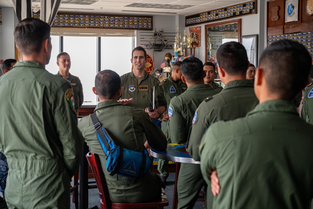 Fuerza Aerea Mexicana visits Laughlin