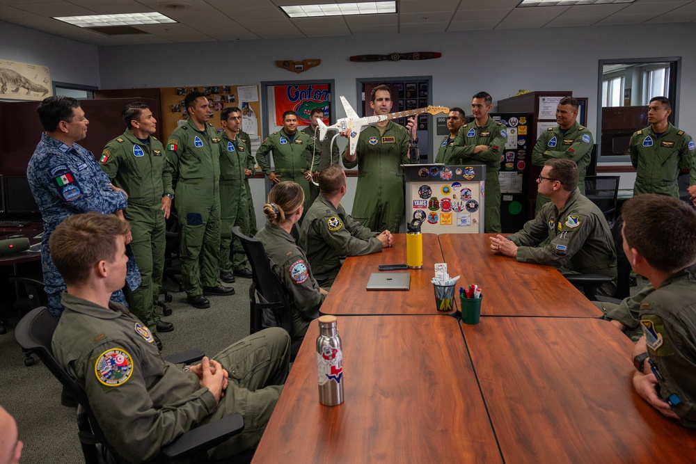 Fuerza Aerea Mexicana visits Laughlin