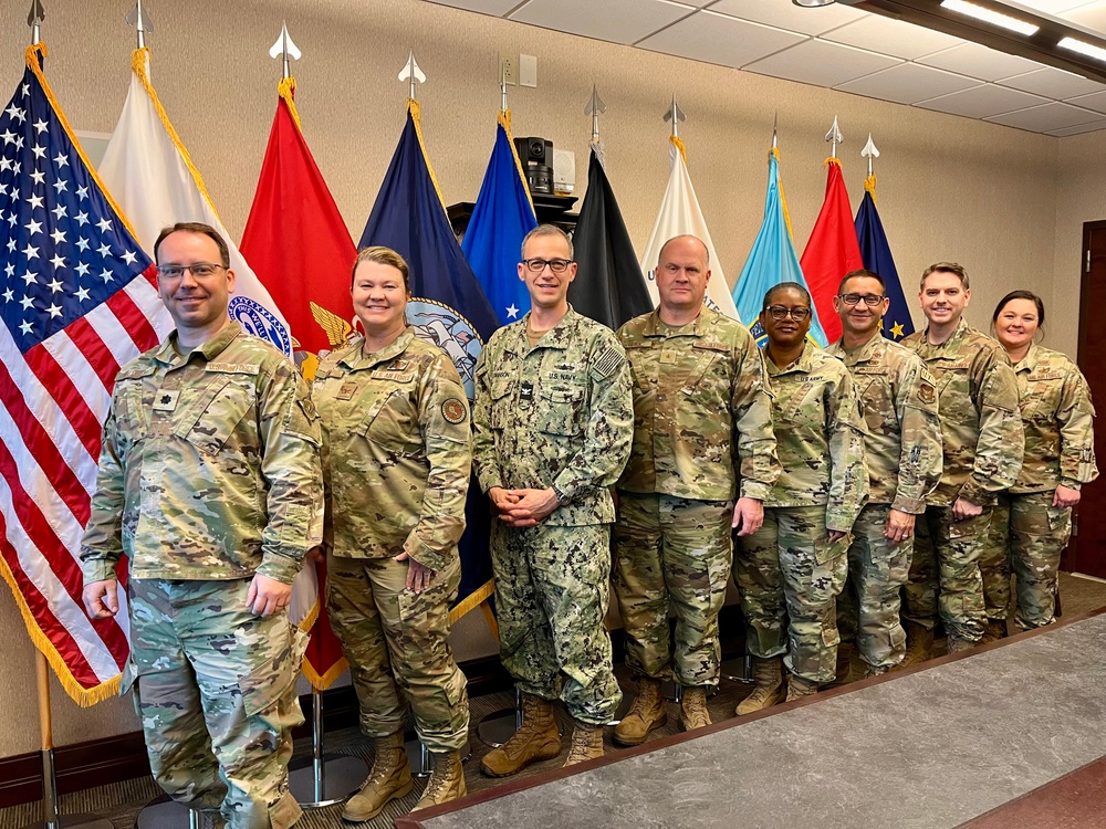 DCMA reservists gather for leadership summit