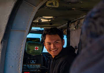 Students and community leaders attend 137th SOW’s student flight fest