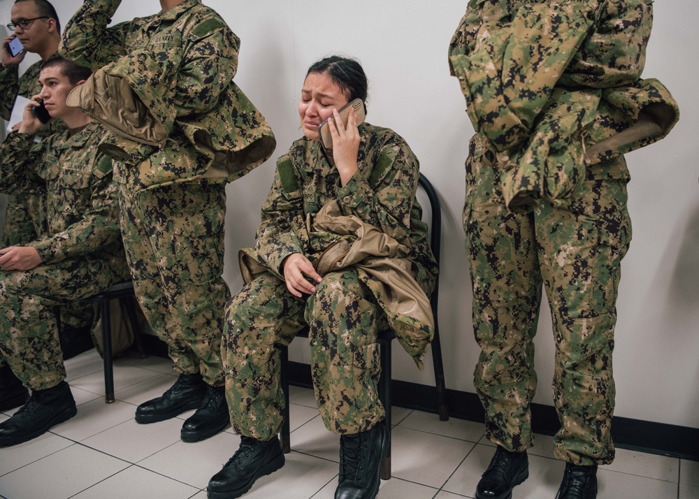 Recruits Call Home At Recruit Training Command