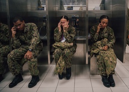 Recruits Call Home At Recruit Training Command