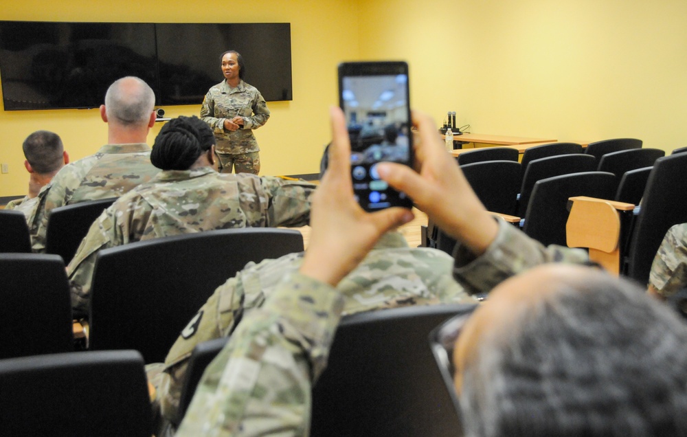 Army Reserve division hosts senior-enlisted leader symposium