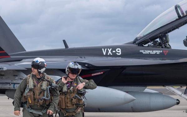 VX-9 at Sentry Aloha 24'