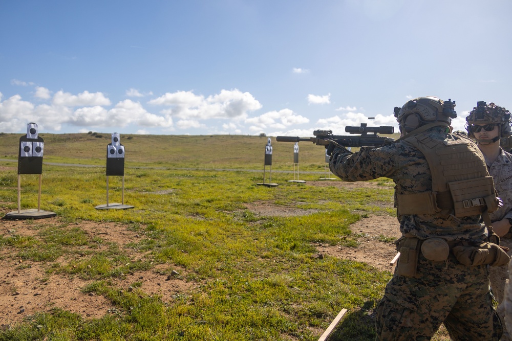 2nd Bn., 1st Marines competes in 1st MARDIV squad competition