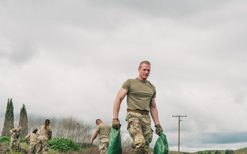 U.S. Army Staff Sgt. Frank Welle Leads Sandbagging Efforts for Best Squad Competition in Fort Hunter Liggett,California