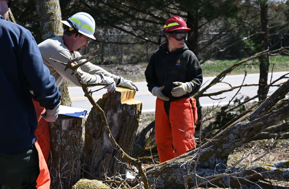 Air National Guard Airmen get Wildland firefighting training