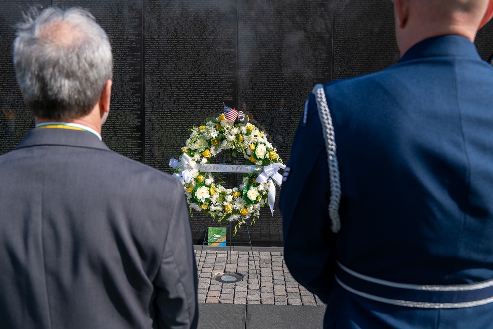 Vietnam Veterans Memorial Wreath Ceremony