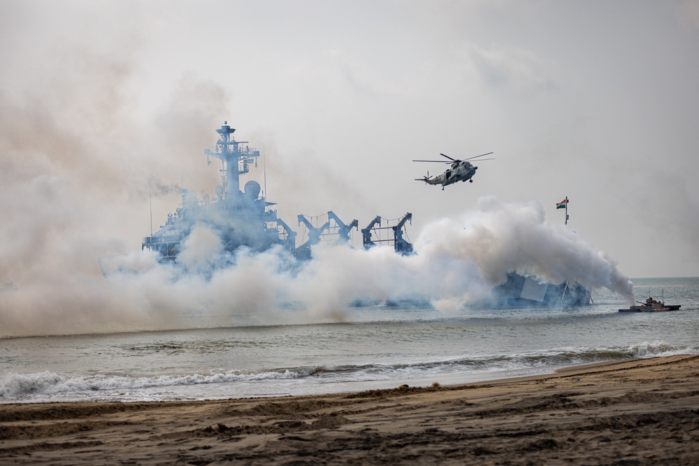 U.S. and Indian forces conduct amphibious operations for distinguished visitors at Exercise Tiger Triumph 2024