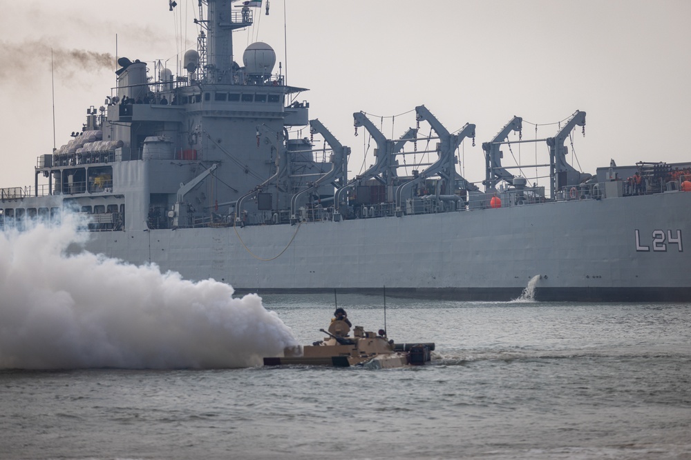 U.S. and Indian forces conduct amphibious operations for distinguished visitors at Exercise Tiger Triumph 2024